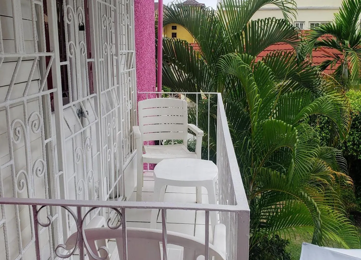 237 Bratton Avenue Hotel Montego Bay
